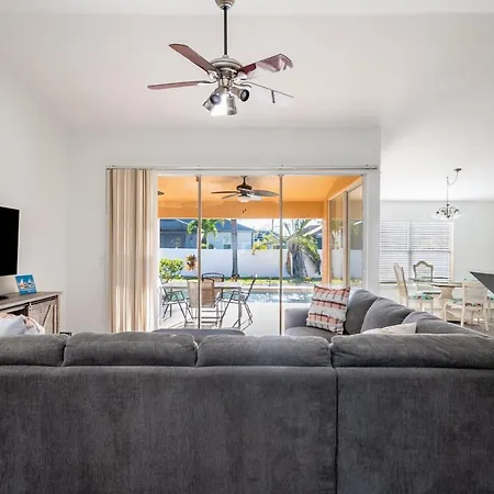 Serene 3-Bedroom Haven Near Sanibel Beach!